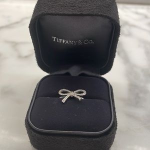 Tiffany & Co. diamond bow ring